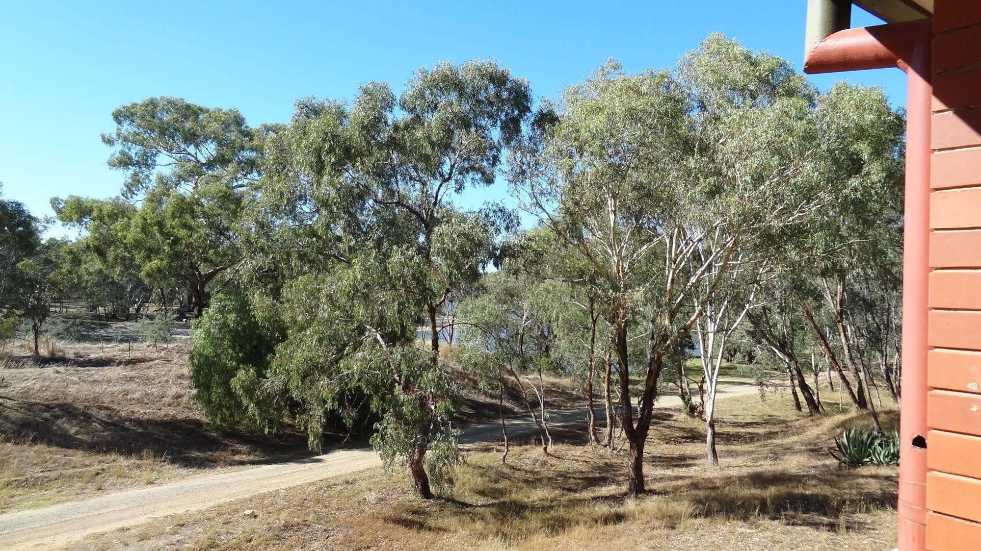 Corowa Golf Club Motel Exterior photo